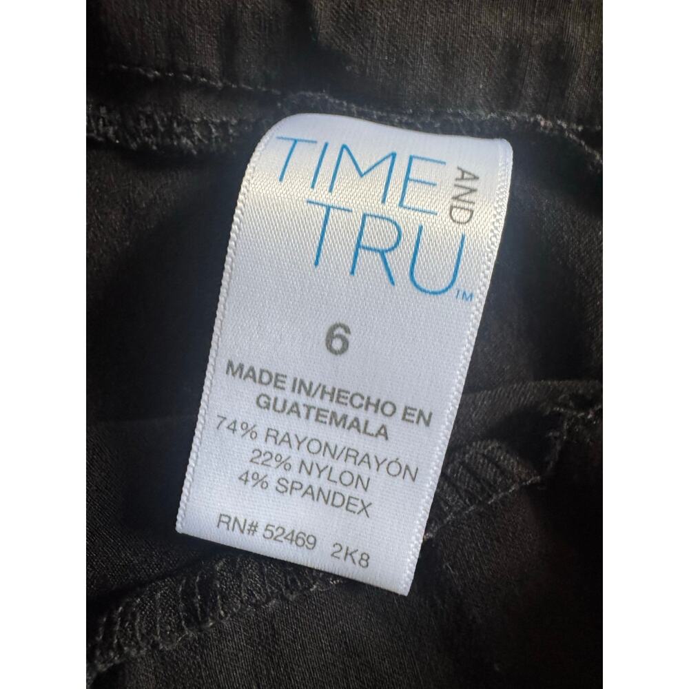 Time and Tru Black Pull On Pants Women Size 6 Stretch Slim Leg - Picture 4 of 7